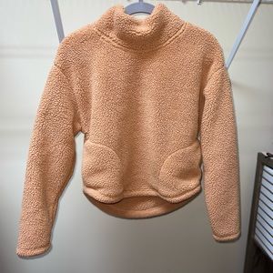 ALL IN MORION ATHLETIC BROWN FUZZY TOP